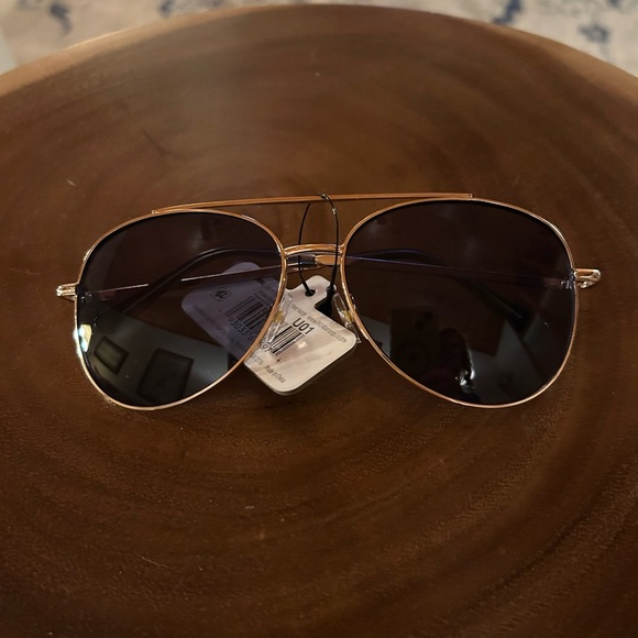 Aviator Time & Tru 100% UVA & UVB Protection, sunglasses, 🕶️ eyewear, vacay - Picture 2 of 5